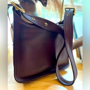 Vintage legacy Coach 9966